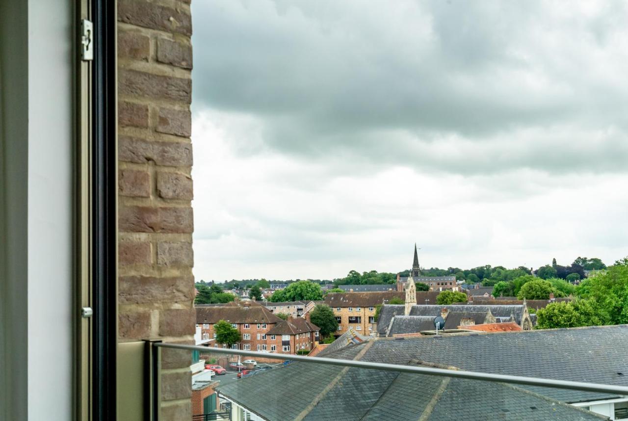 Tree Tops At Ryedale House York Bagian luar foto